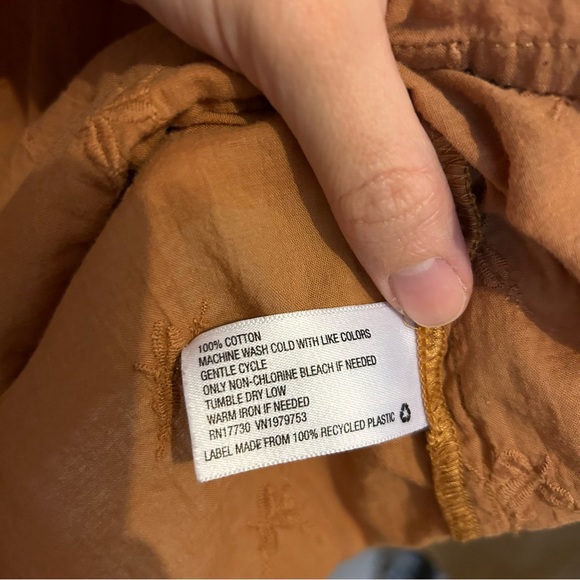 Women's Ruffled Tan Top 🍂 - Picture 6 of 6